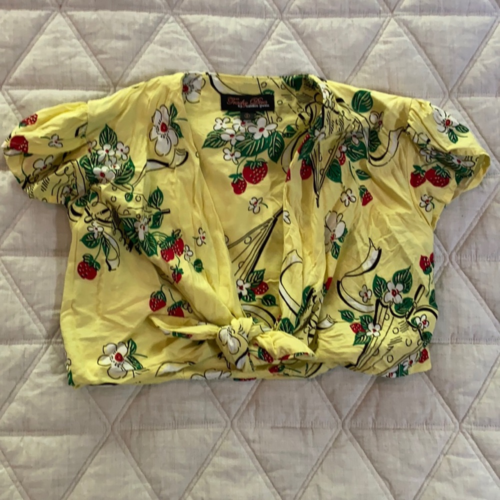 Trashy Diva Berry Chantilly print tie top